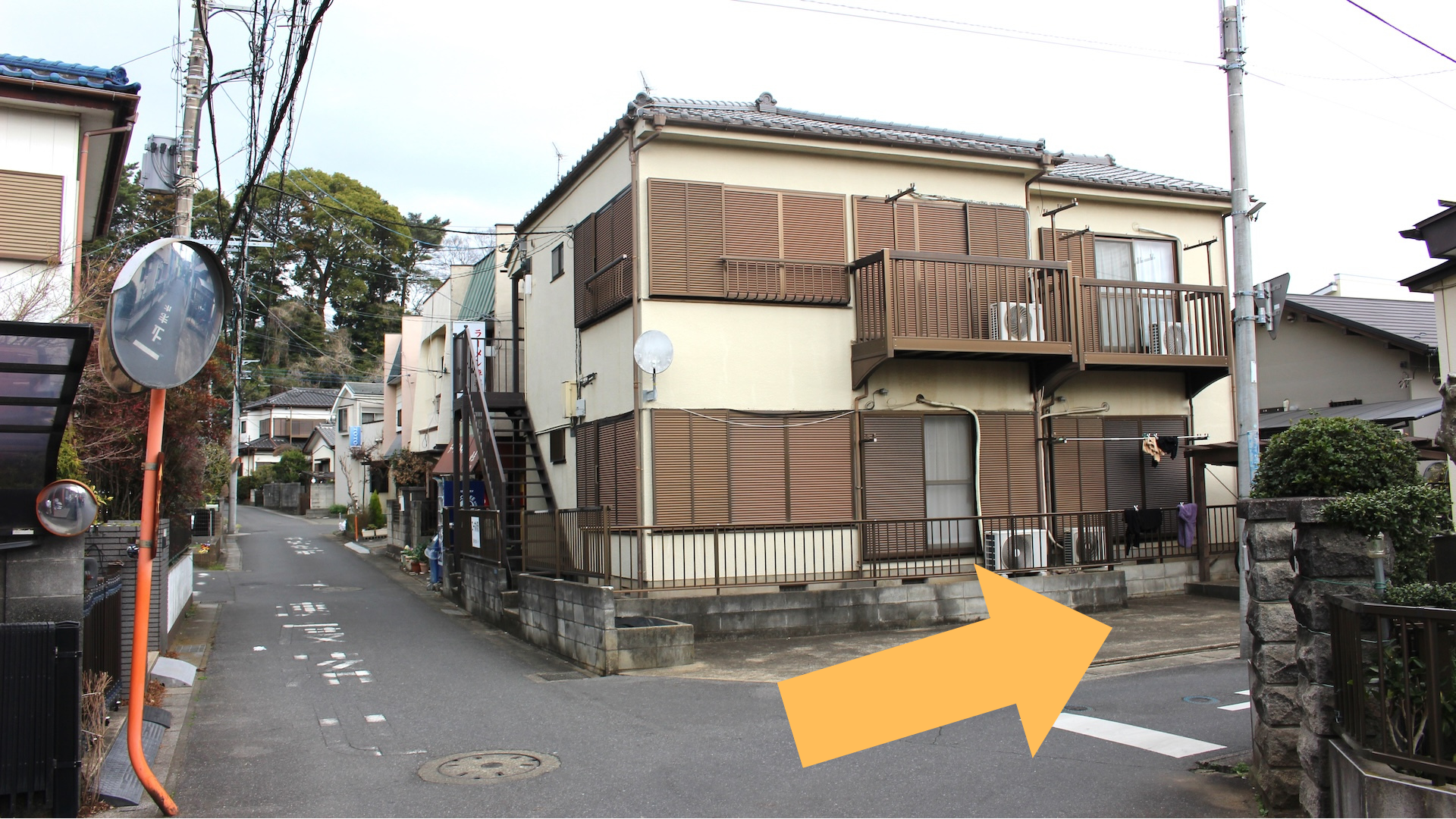 我孫子駅からシモン鍼灸院へ|路地を右折